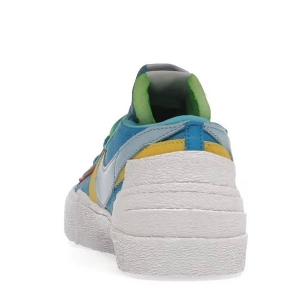 Nike Blazer Low
sacai KAWS Neptune Blue - Picture 6 of 6